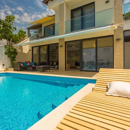 Hedera Estate, Hedera Vi Dubrovnik