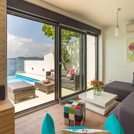 Hedera Estate, Hedera Vi * Ντουμπρόβνικ